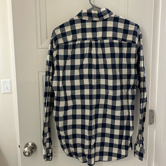 Men’s American Eagle Button Down - Picture 4 of 4